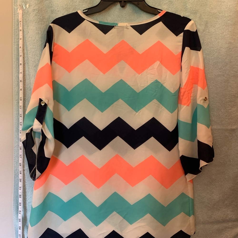 Trendy Chevron Pattern Top - Multicolor - Picture 2 of 5